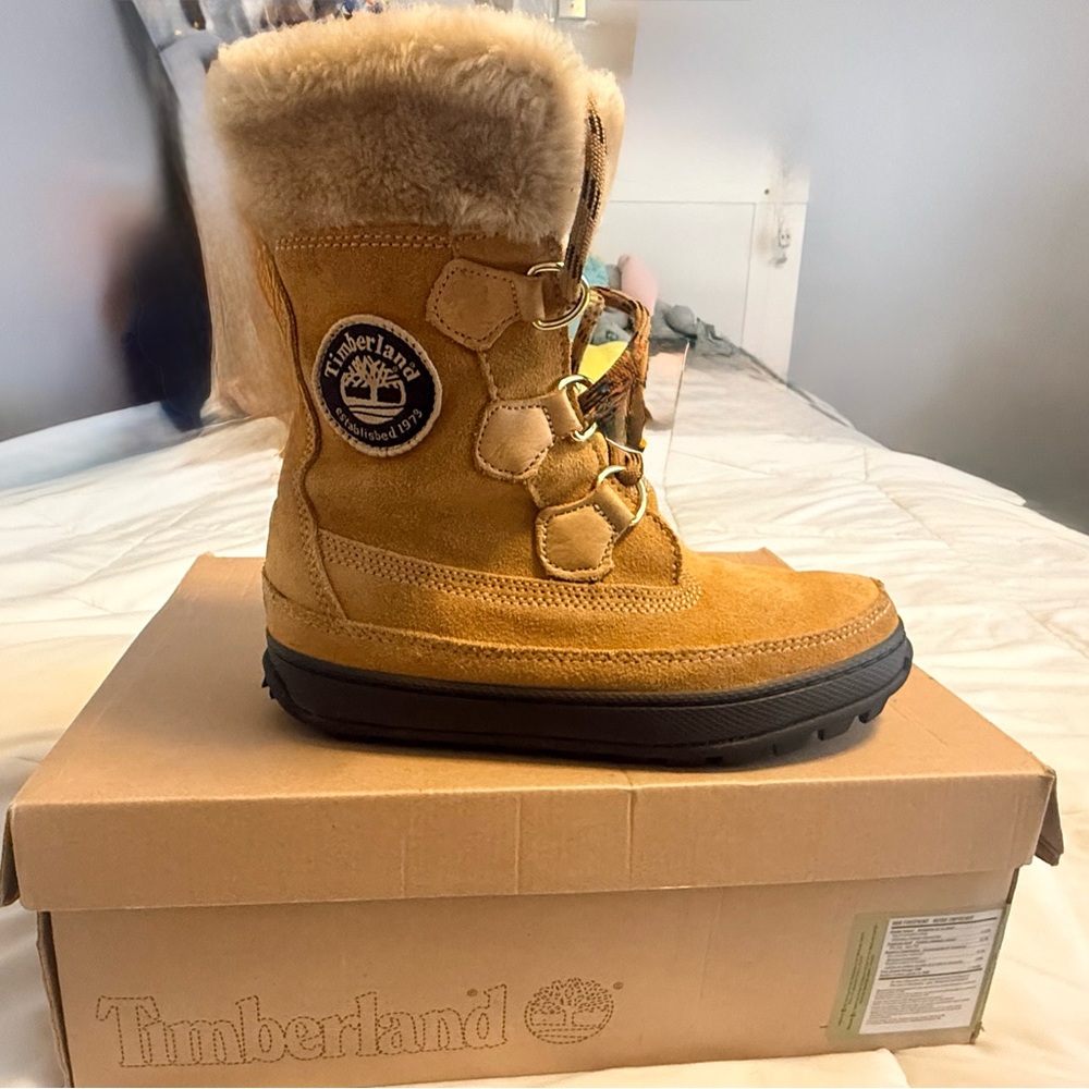 Timberland Women’s Mukluk Winter Boots sz 6